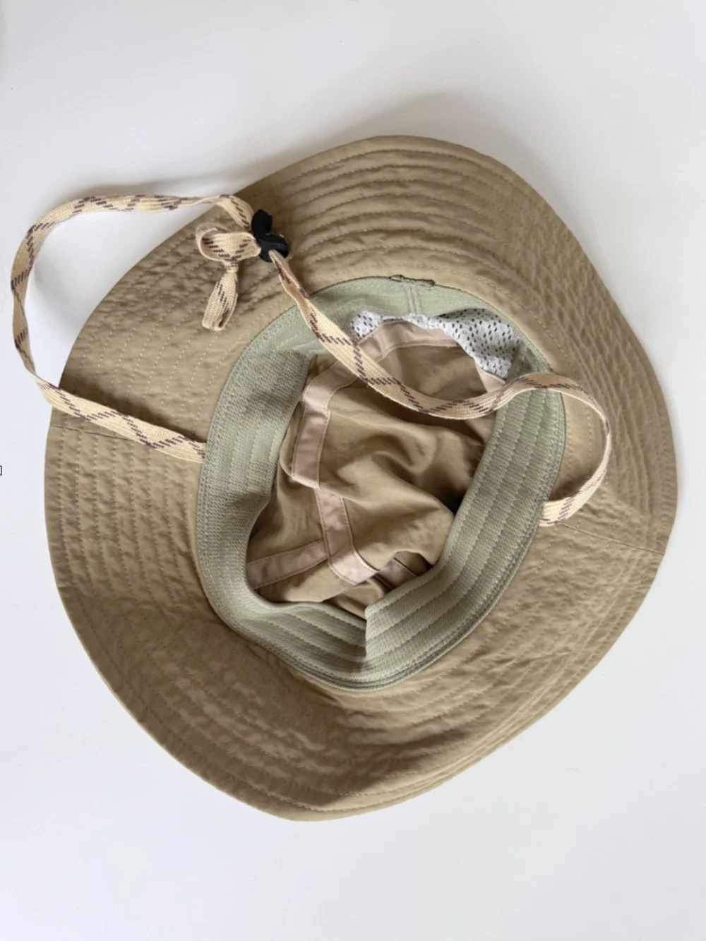 Patagonia Packable Tan Sun Bucket Hat Outdoors with Strap - Picture 7 of 8